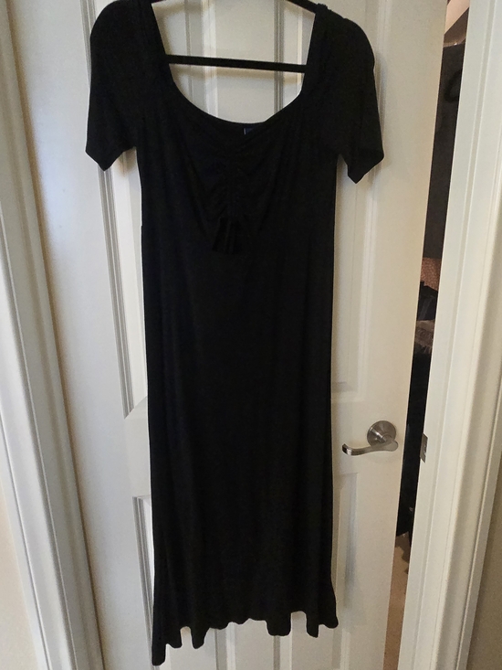 Old Navy Dresses & Skirts - Old Navy Black Scoop Neck Maxi Dress with Short Sleeves